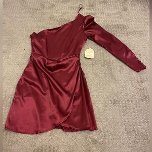 NWT RED ALTAR’D STATE ONE SLEEVE DRESS